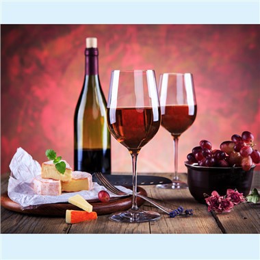 Aktīvās ogles pulveris, ļoti efektīvs materiāls alkoholu adsorbējošu piemaisījumu attīrīšanai